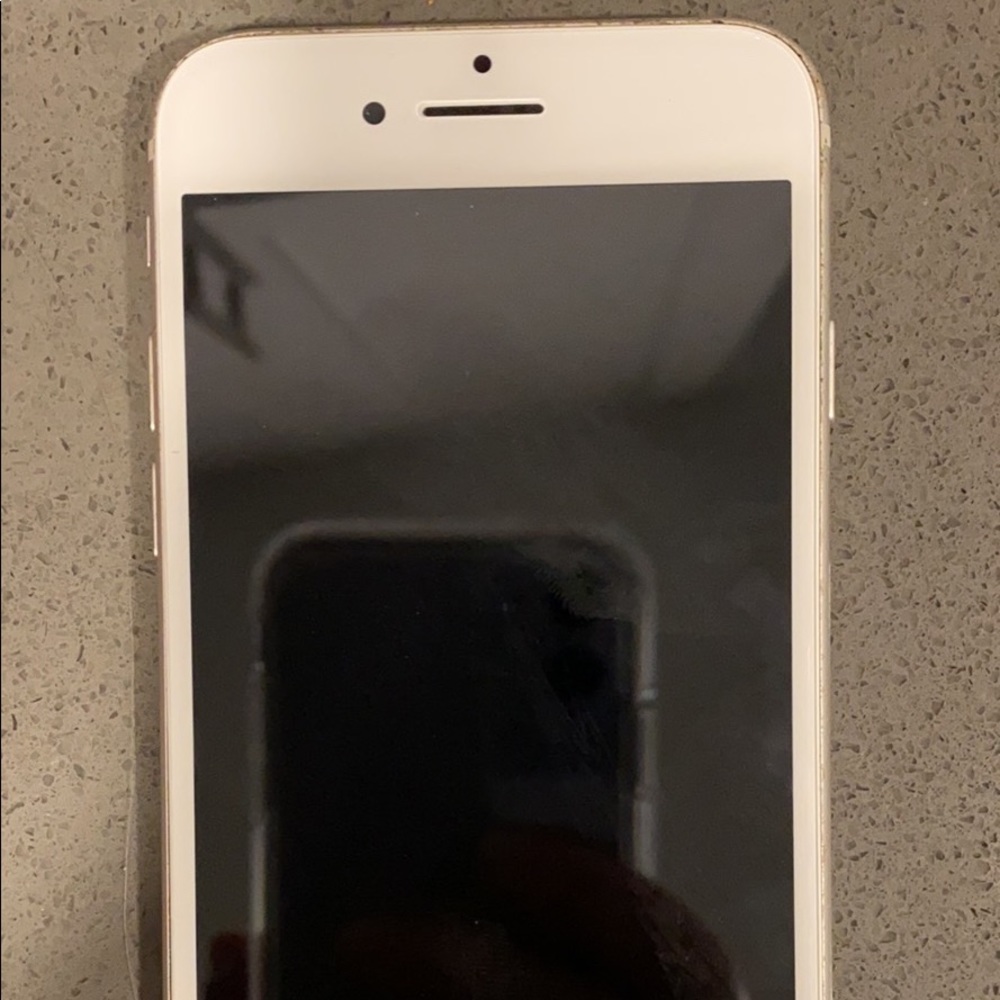 iPhone 8 64GB unlocked